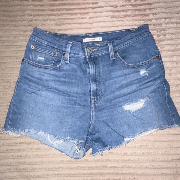 Levi's High Rise Denim Shorts Super Stretch Frayed Hem Size 31