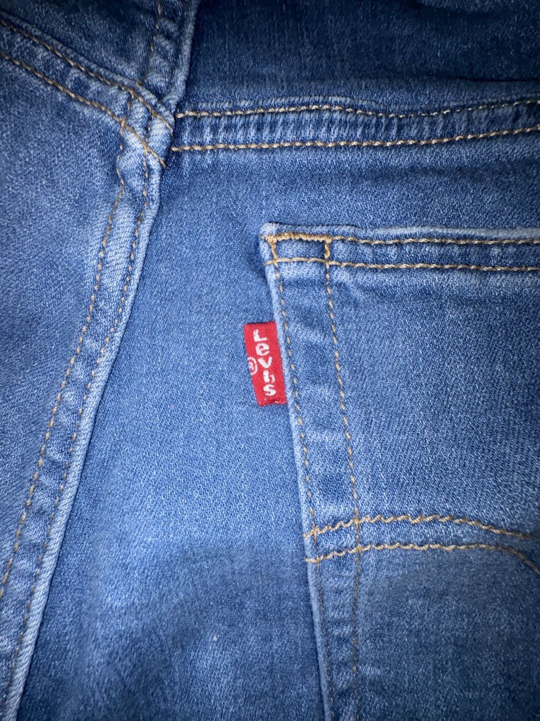 Levi's High Rise Denim Shorts Super Stretch Frayed Hem Size 31 7