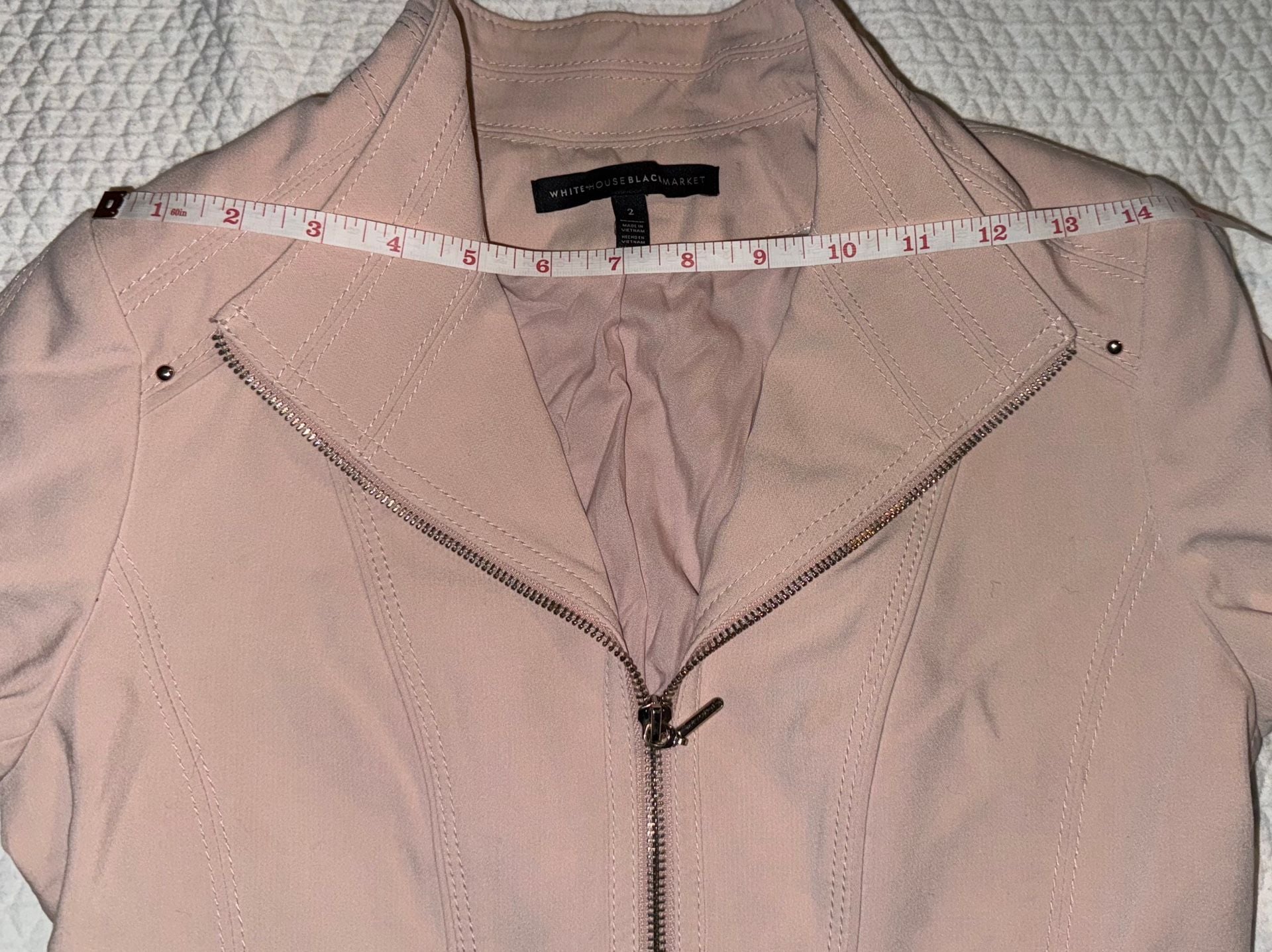 White House Black Market Pale Pink Knit Moto Jacket, Zip Sleeves & Stud embellishments, Size 2 12