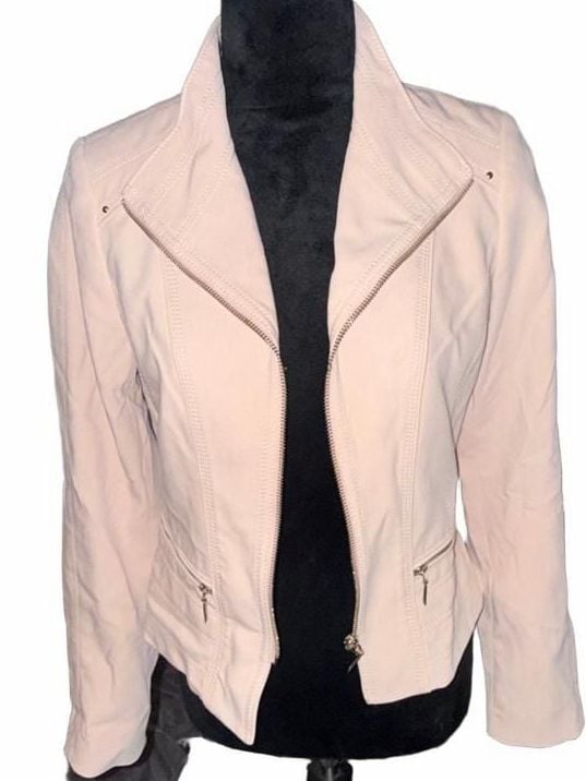 White House Black Market Pale Pink Knit Moto Jacket, Zip Sleeves & Stud embellishments, Size 2 14