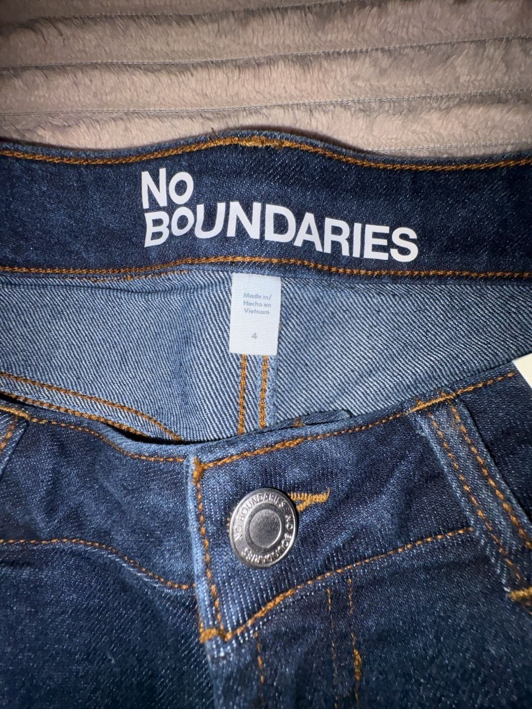 No Boundaries Women's Denim Mom Shorts Rinse Wash Size 4 4