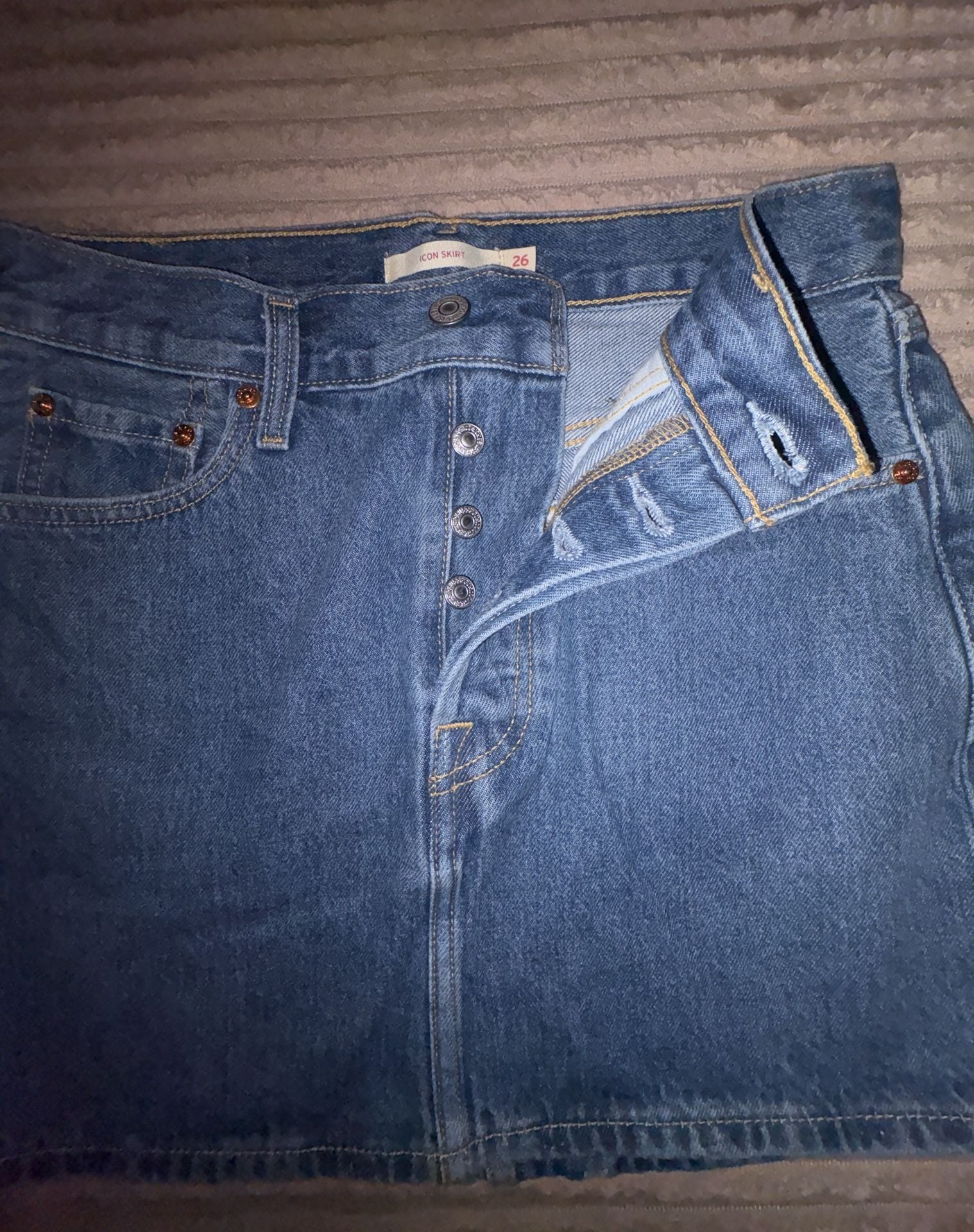 Product thumbnail 4
