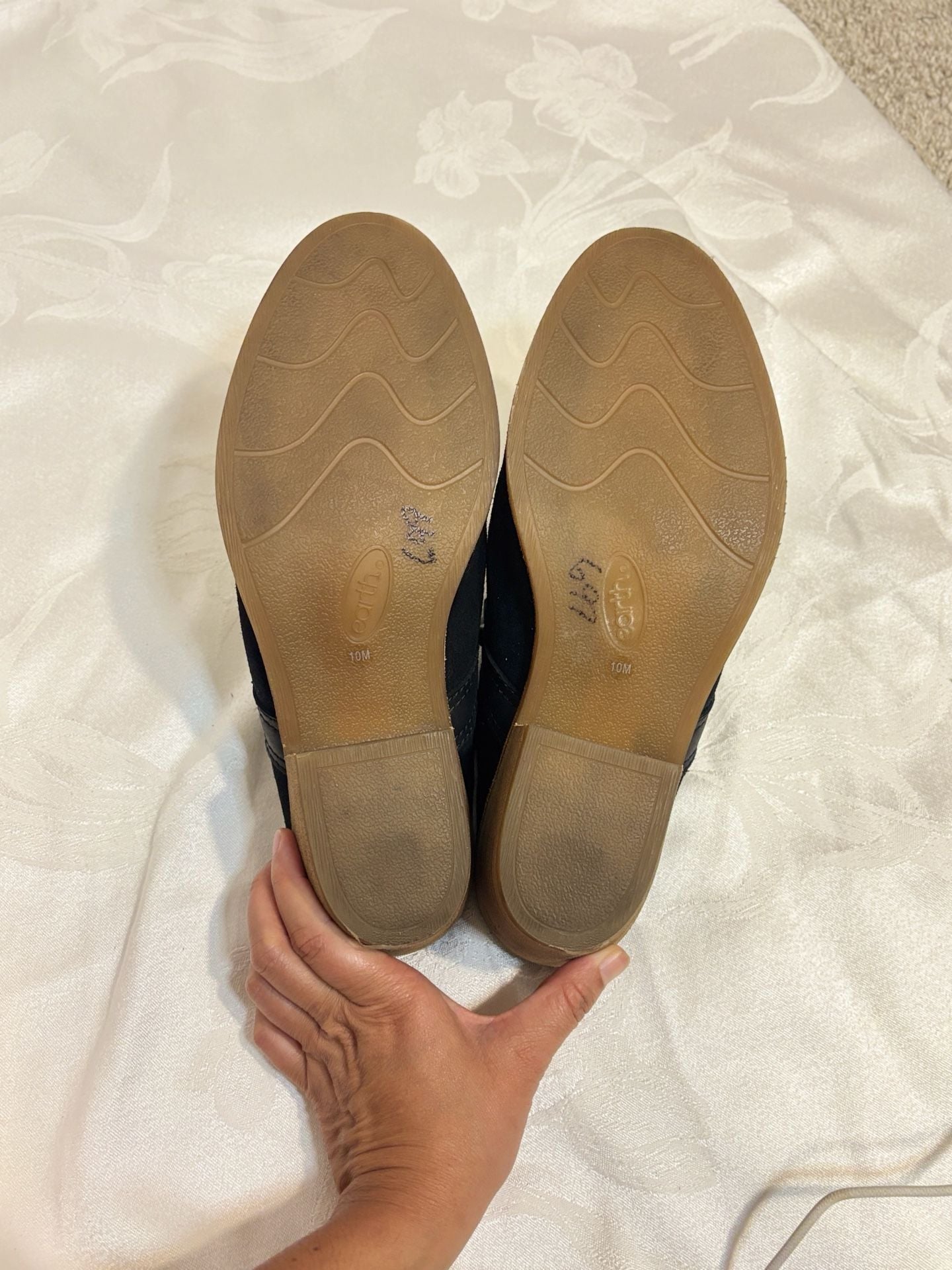 Earth Women's Black Suede Clog Mules Wooden Block Heel Size 10 M 9