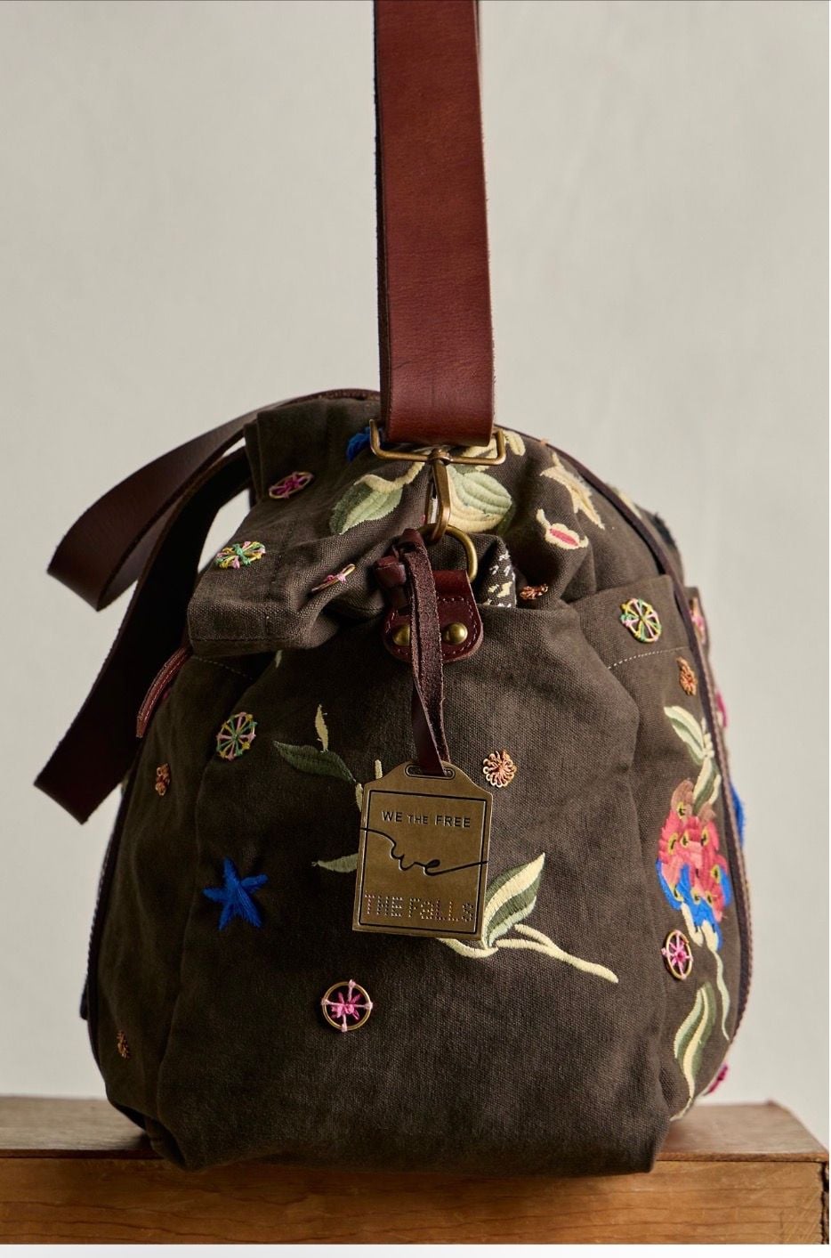 Current $428! The Falls x We The Free Long Weekend Bag NWT 5