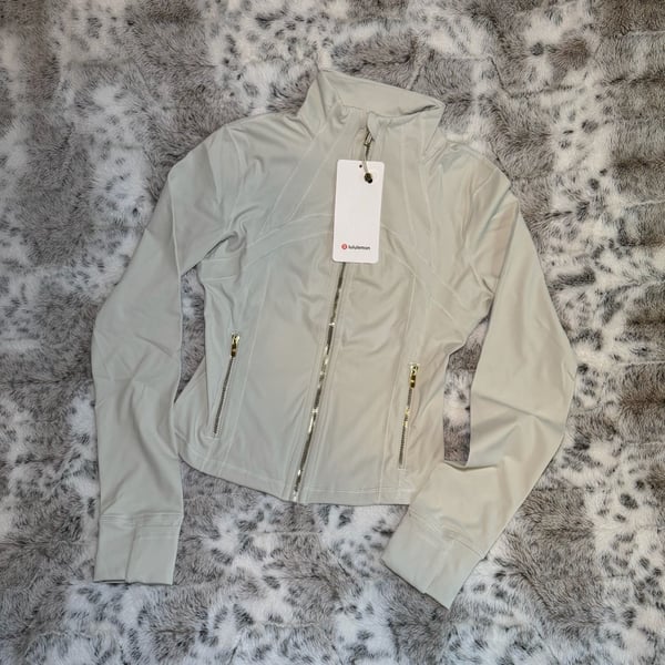 Lululemon Define Cropped Jacket Nulu Bone Gold Size 8