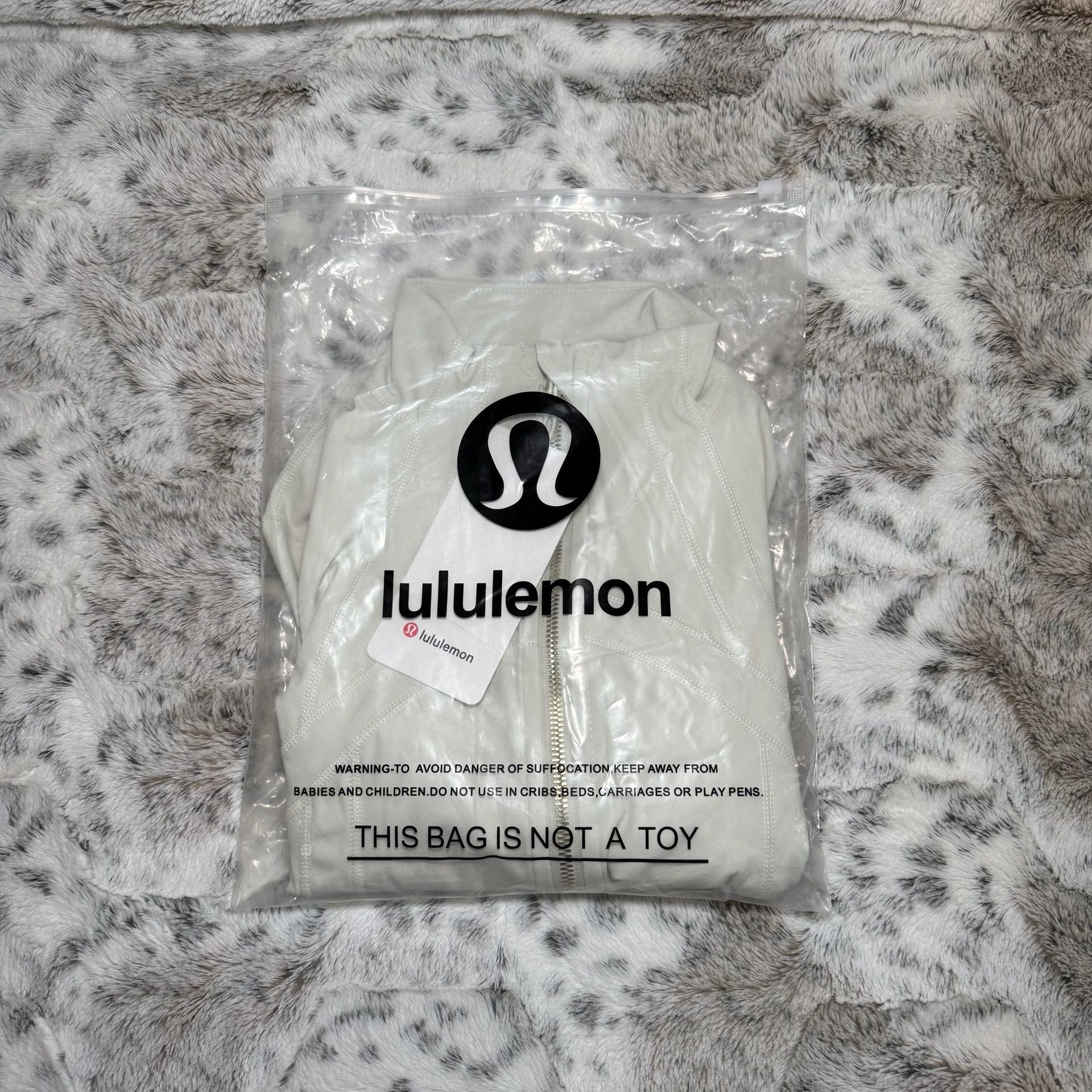 Lululemon Define Cropped Jacket Nulu Bone Gold 6