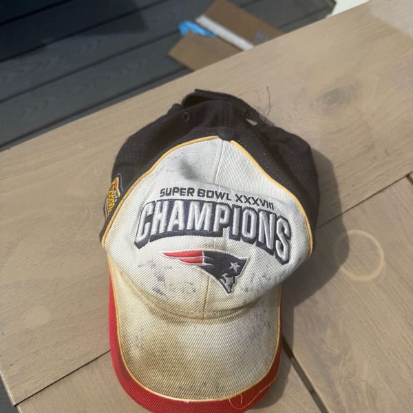 Vintage Reebok New England Patriots Super Bowl XXXVIII Champions Locker Room NFL Hat