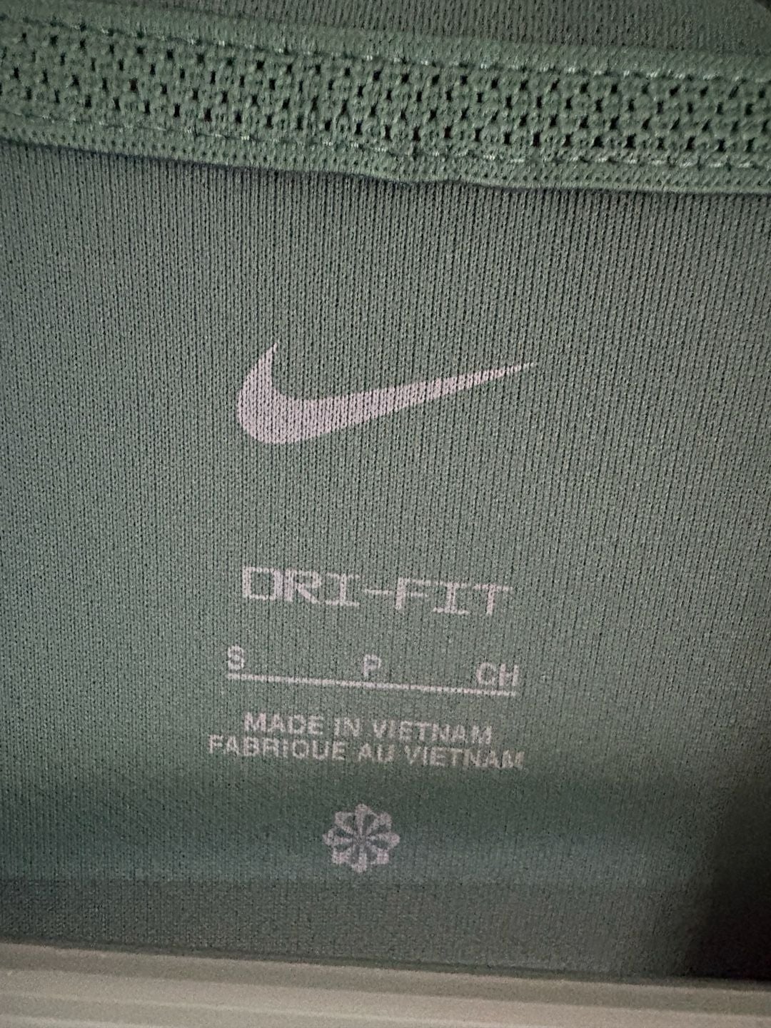 Women's Nike dri-fit Green Polo shirt  7
