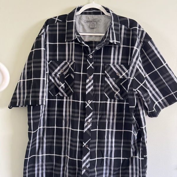 Beyond The Limit Men's Black Short Sleeve Button Down Shirt Size 3XL