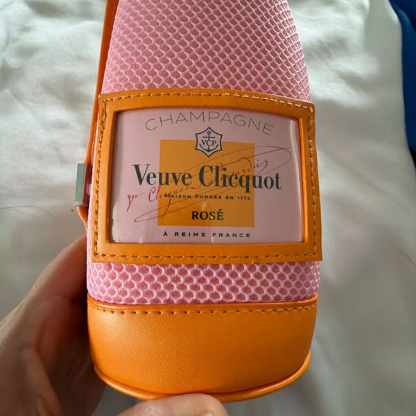 Veuve Clicquot Rose Champagne Bottle Zip Up Ice Jacket 750ml Pink Orange Coozy