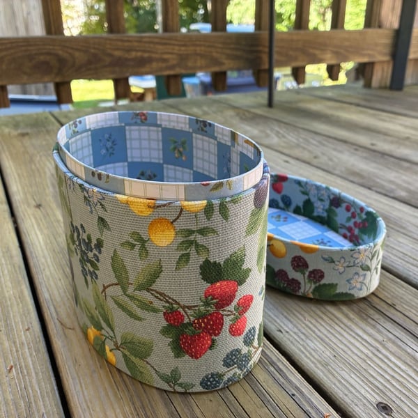 Vintage Shaker Style Oval Fruit and Berry Fabric Storage Box with Lid
