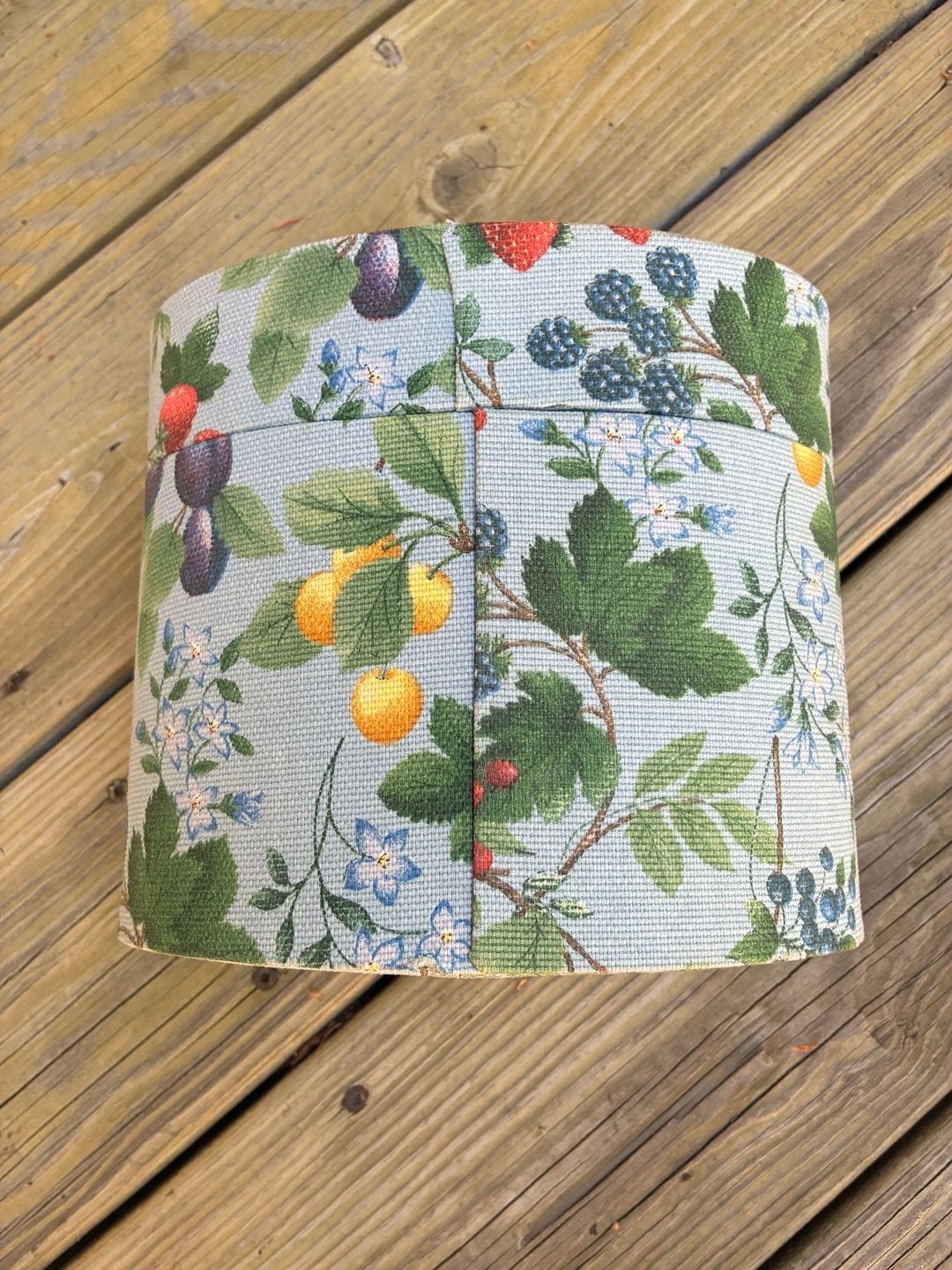Vintage Shaker Style Oval Fruit and Berry Fabric Storage Box with Lid 6
