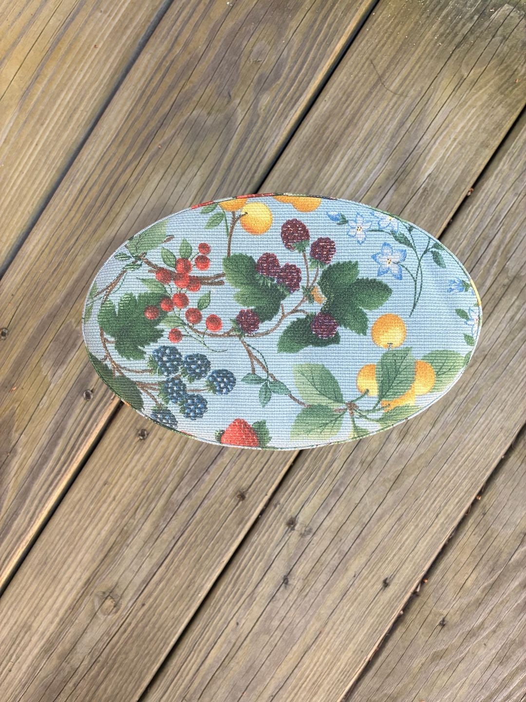 Vintage Shaker Style Oval Fruit and Berry Fabric Storage Box with Lid 7