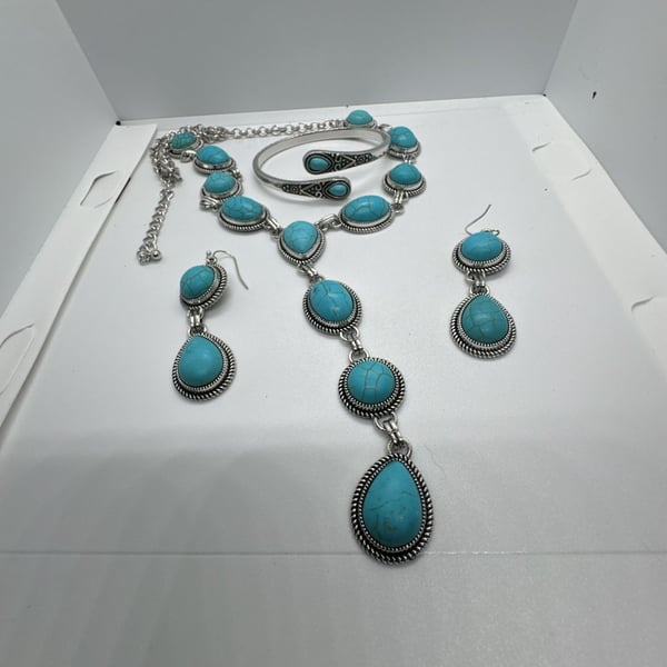 Western Turquoise Y Necklace Earrings and Cuff Bracelet Jewelry Set