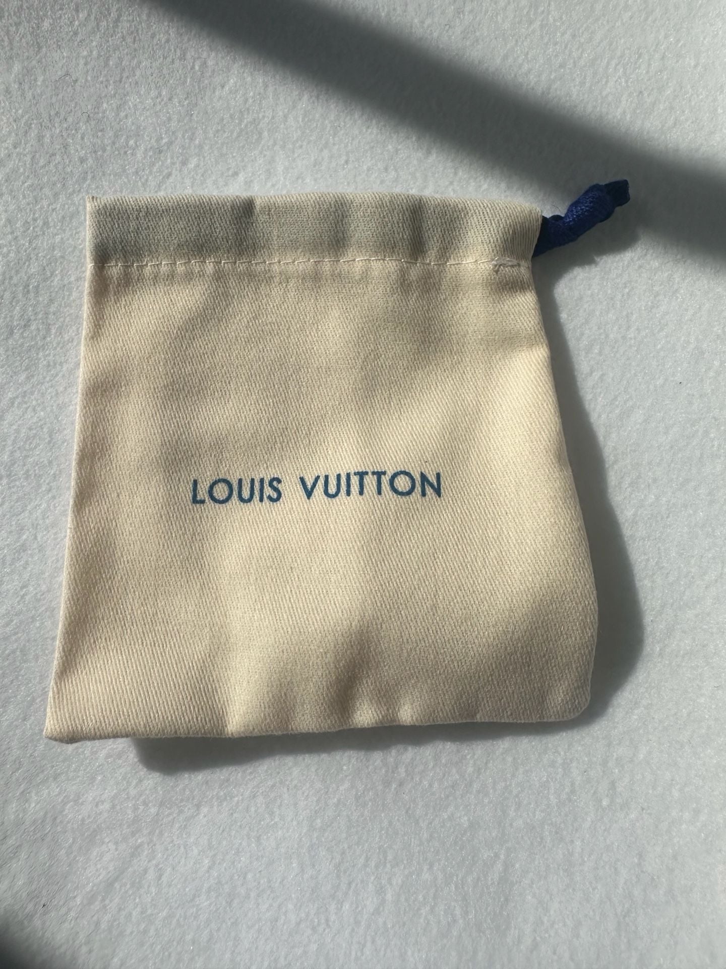 Louis Vuitton Louisette Flower Earrings 6