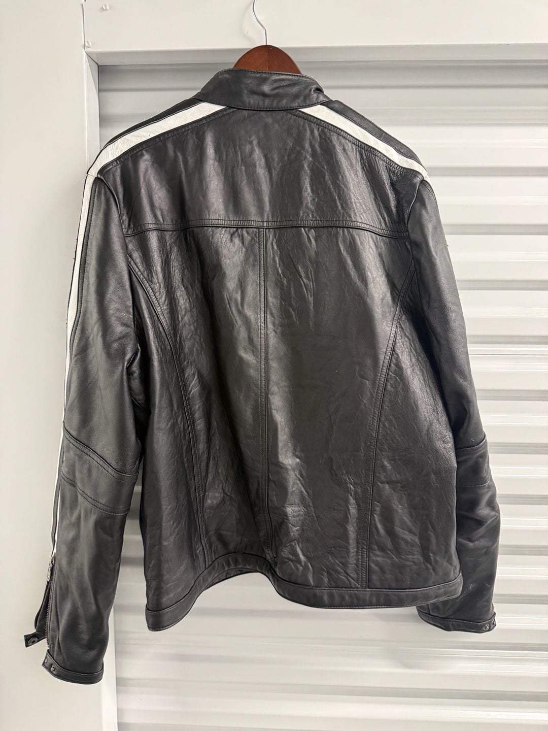 Tanners Avenue Black Leather Jacket With White Racing Stripes Moto Biker 6