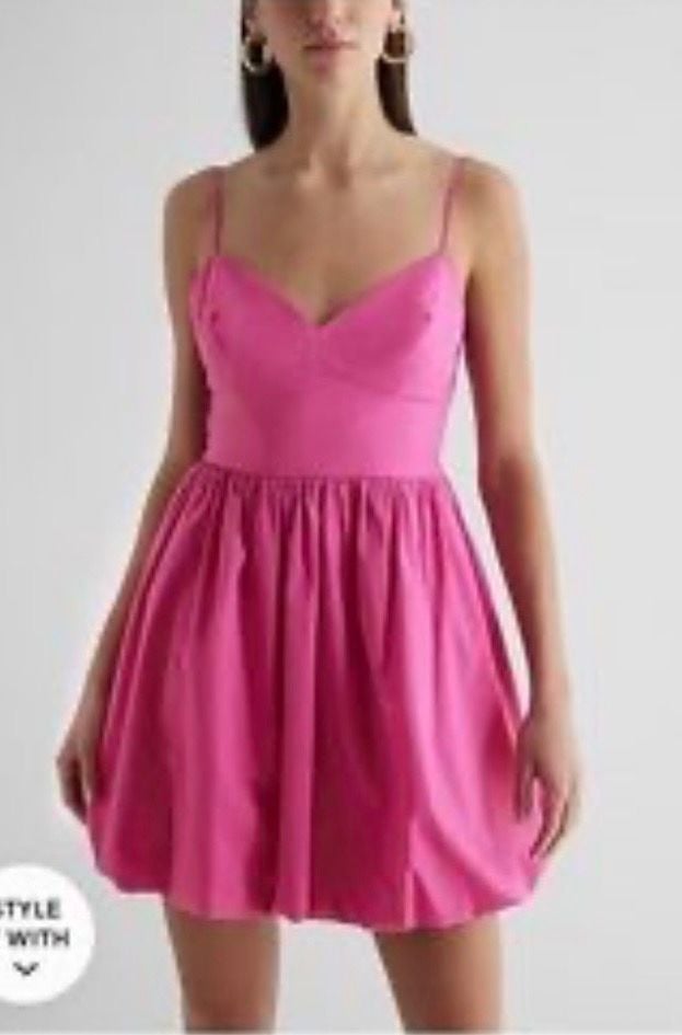 NWT Express Fuchsia Bubble Hem Mini Dress Spaghetti Strap V-Neck Size S 2