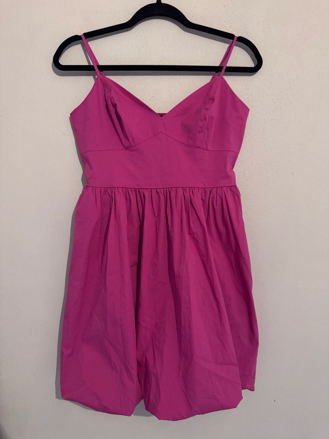 NWT Express Fuchsia Bubble Hem Mini Dress Spaghetti Strap V-Neck Size S 3