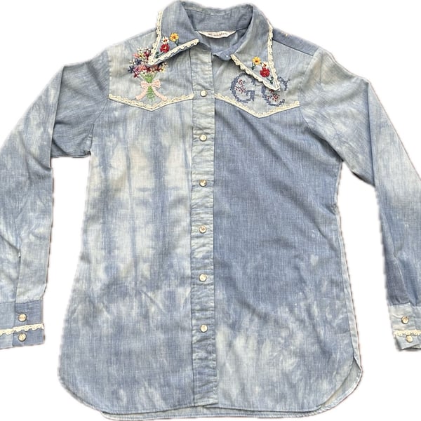 Vintage 70s Wrangler Embroidered Floral Western Denim Shirt prairie boho lace