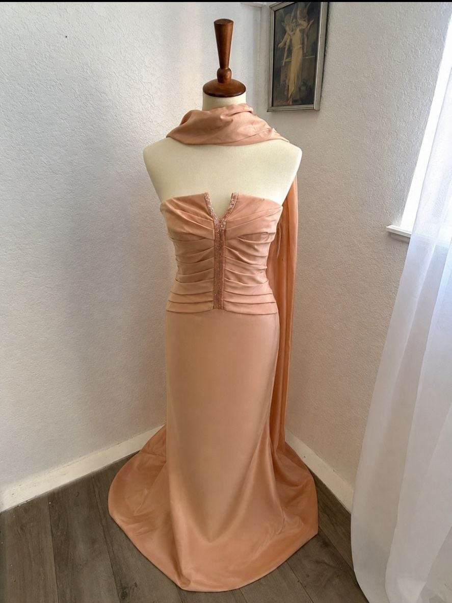 Y2k NWT Carmen Marc Valvo Signature Style 11776 Strapless Beaded Gown Size 4 2
