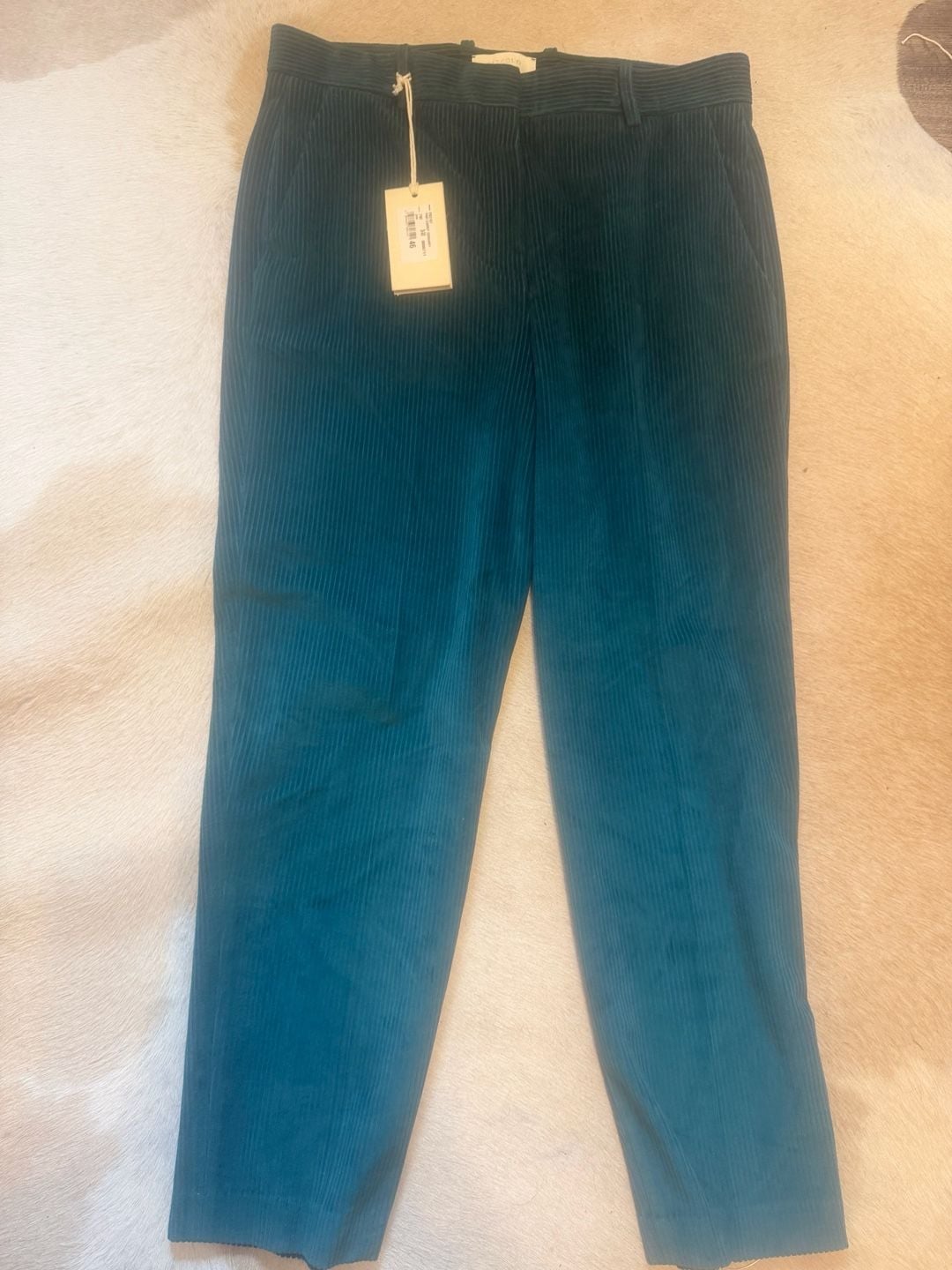 Circolo 1901 Pine Green Carrot Corduroy Pants Size 46 NWT 2