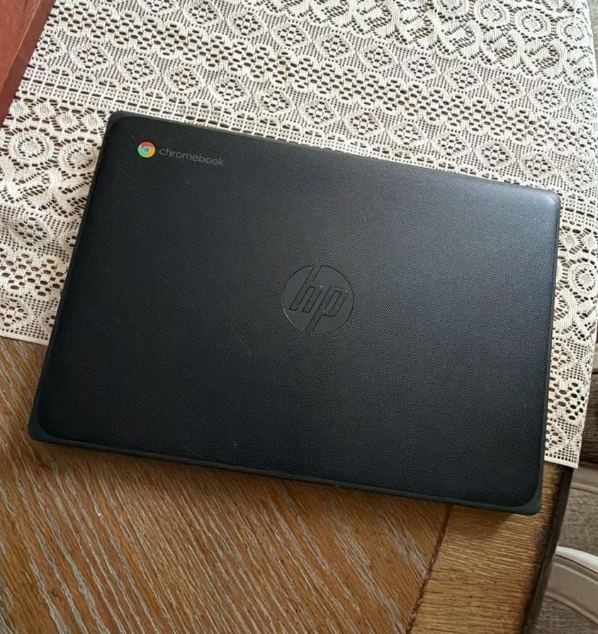 HP Chromebook 14 Black Laptop 1