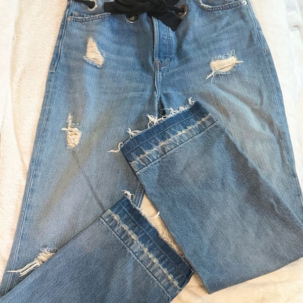 Express High Rise Straight Ankle Ripped Denim Jeans with Black Tie Belt
