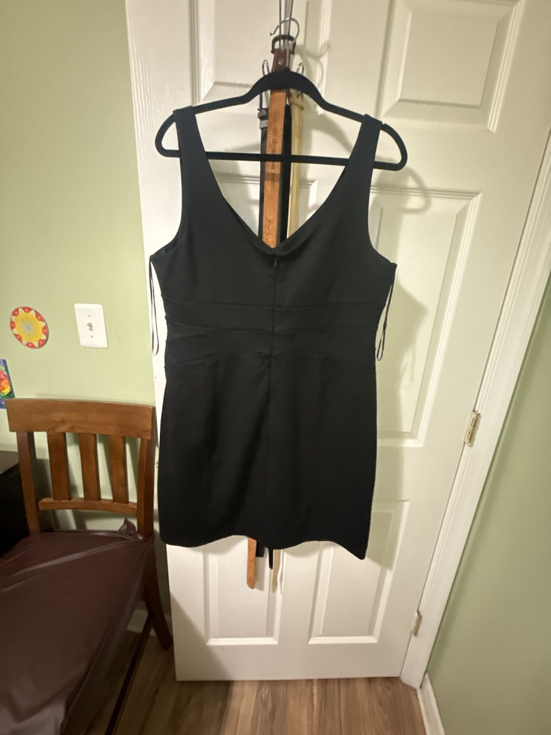 Black Sleeveless V-Neck Mini Cocktail Dress 3