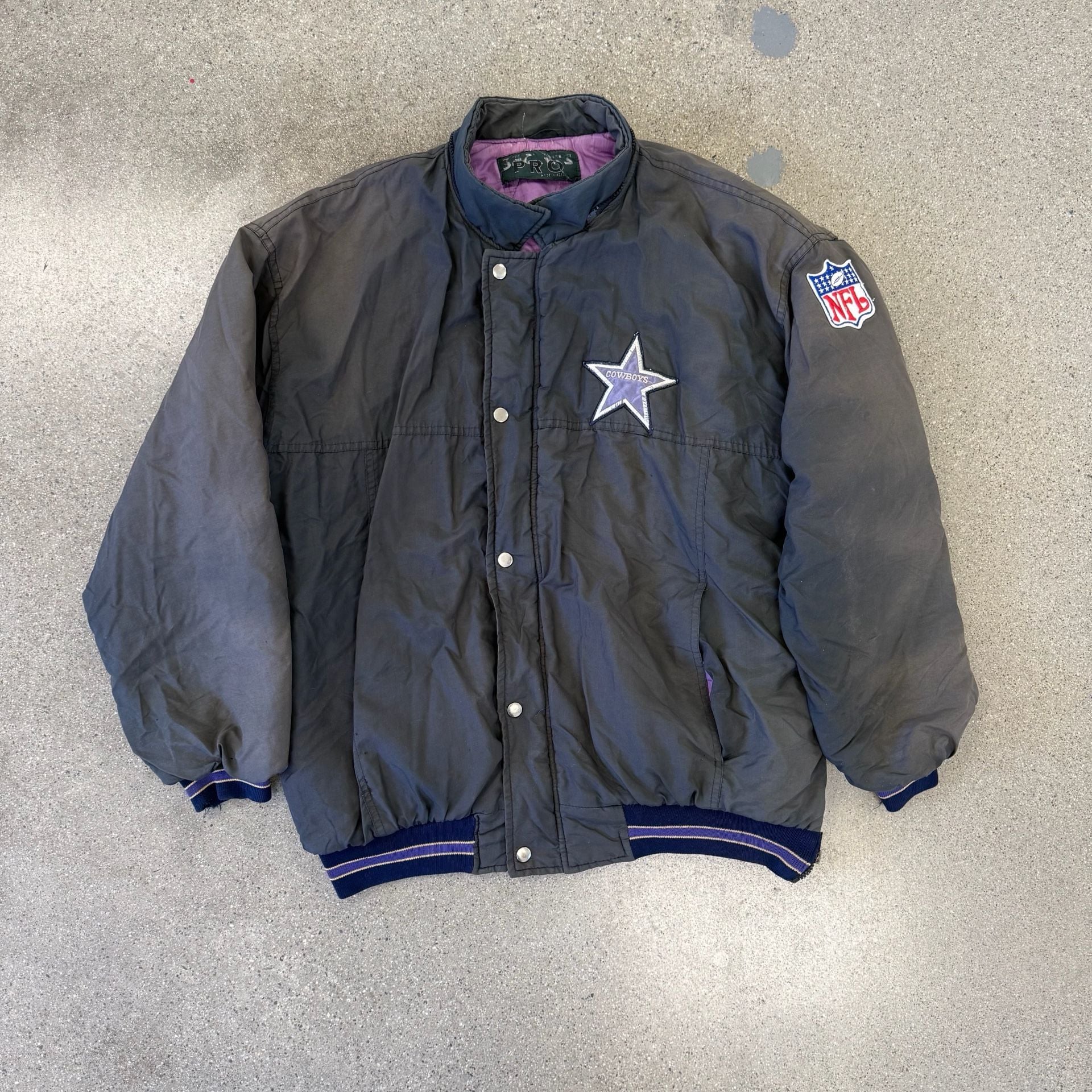 Vintage Pro Player NFL Dallas Cowboys Puffer Jacket distressed Large 2