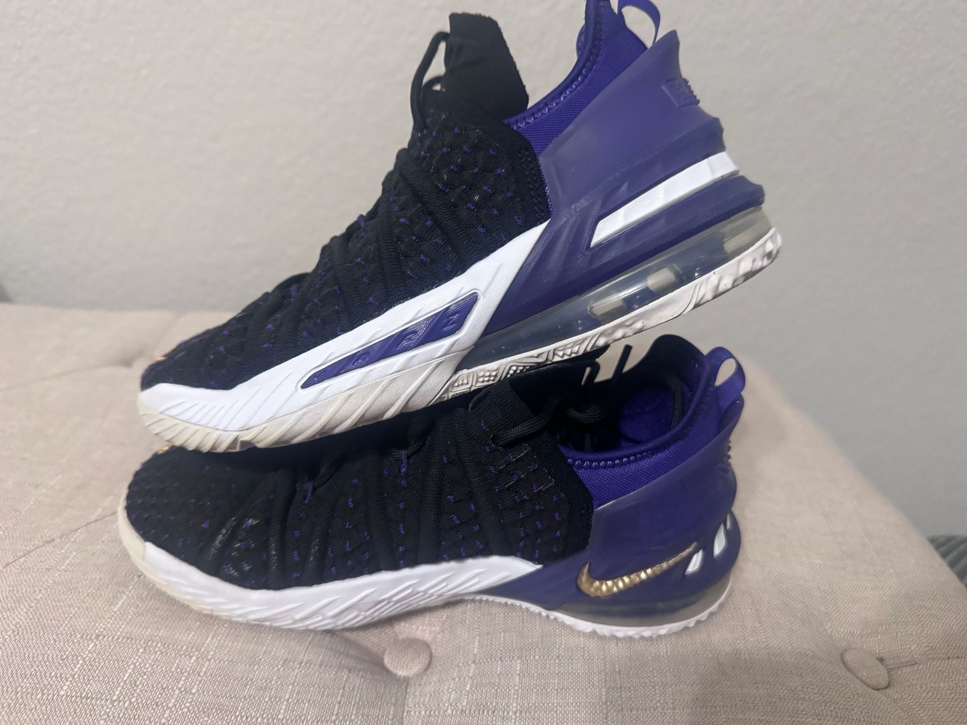 Nike LeBron 18 Lakers Basketball Shoes Black Psychic Purple Gold 3