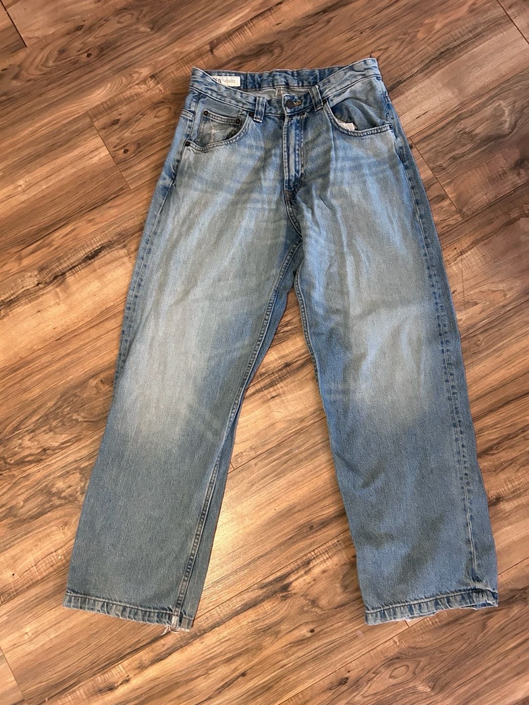 Zara Baggy Fit Light Wash Jeans Size USA 30 2