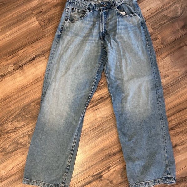 Zara Baggy Fit Light Wash Jeans Size USA 30