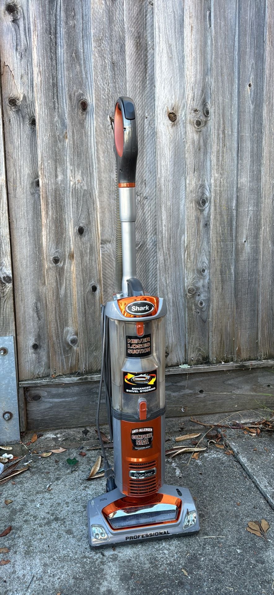 Shark Rocket Professional Upright Vacuum NV480 1