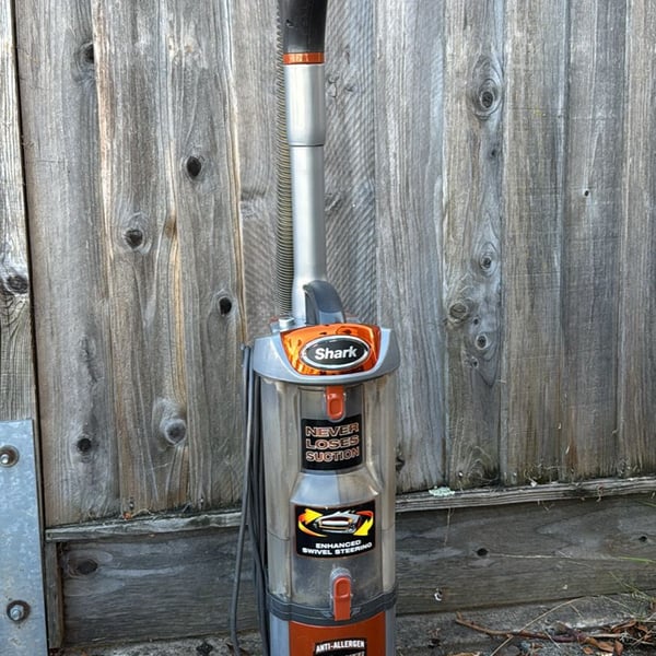 Shark Rocket Professional Upright Vacuum NV480