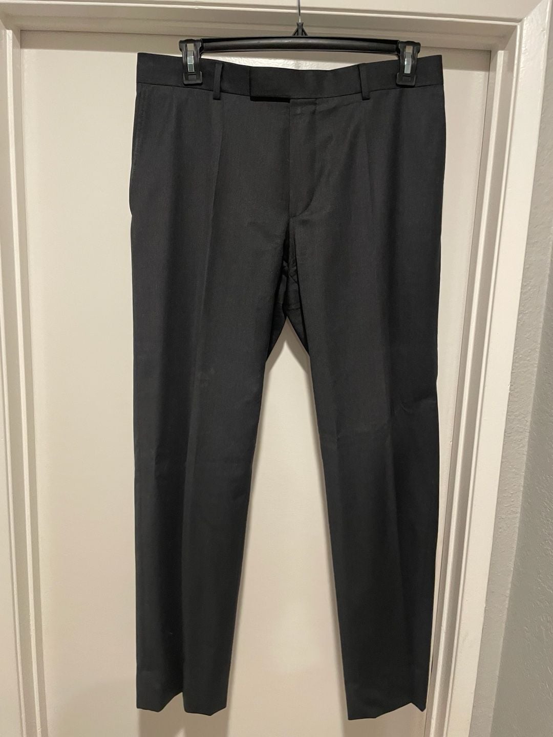 Hugo Boss Black Two-Piece Wool Suit Jacket and Pants Set 15