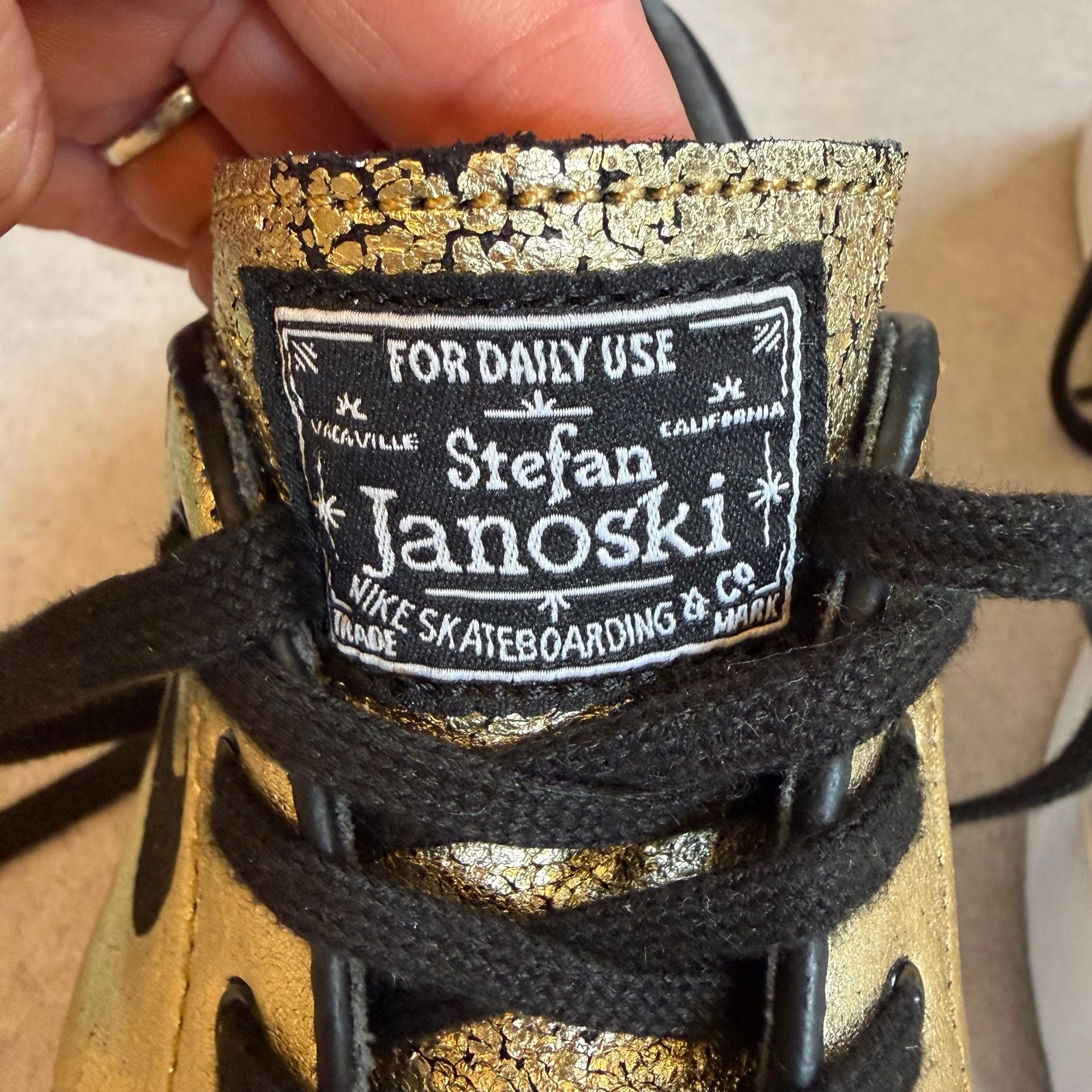 Nike SB Stefan Janoski Zoom Leather Men’s 7 Metallic Gold Black 616490-702 5