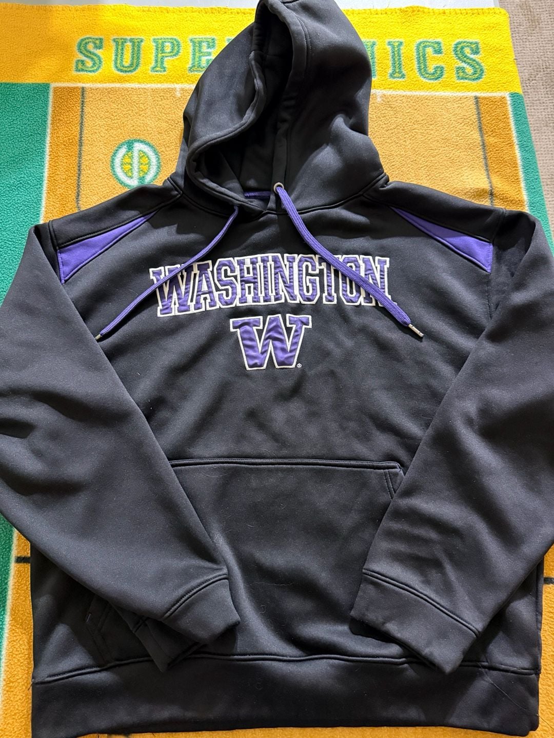 University of Washington Huskies Black and Purple Pullover Hoodie 2