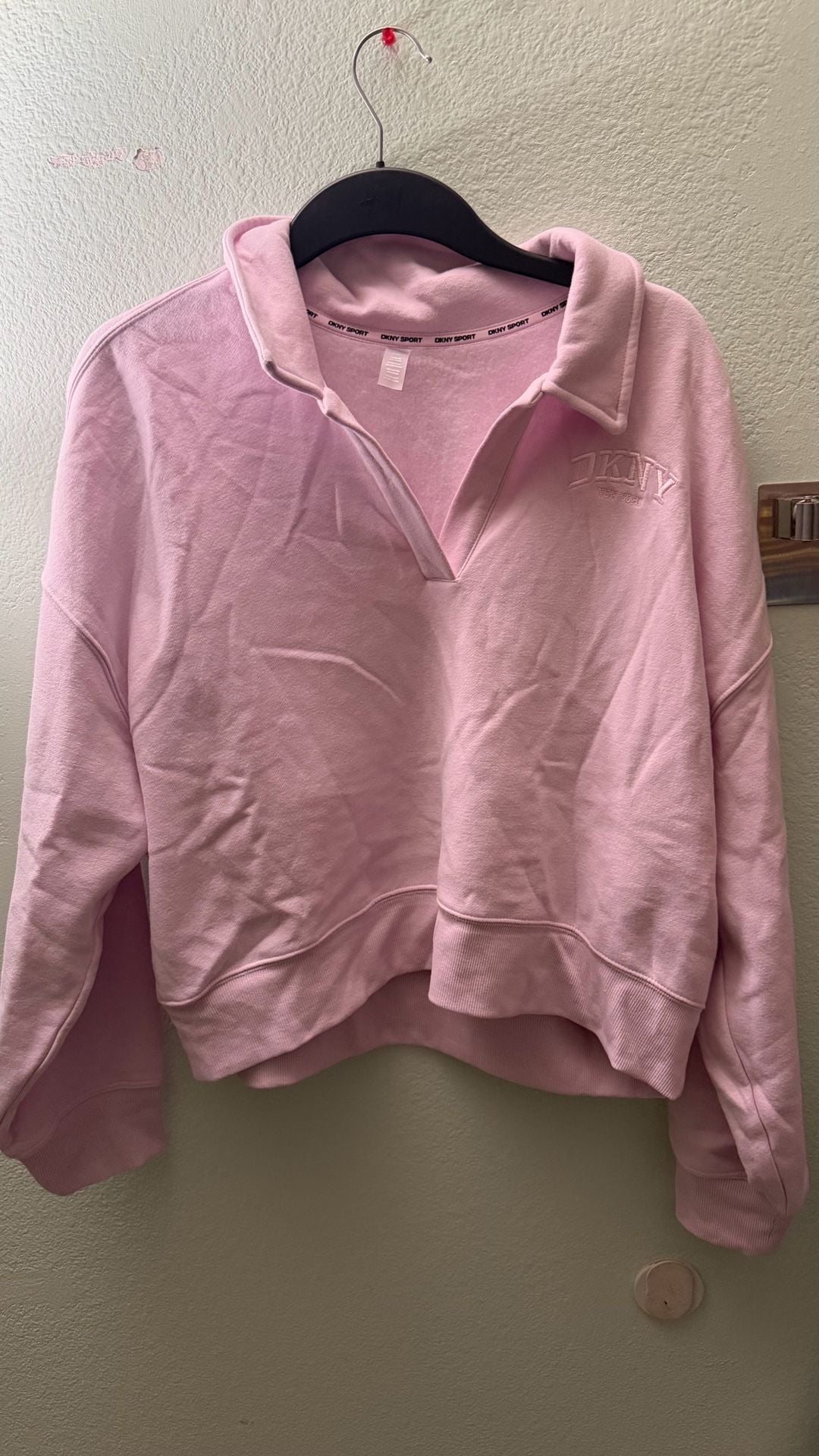 DKNY Sport Women’s XL Pink Collared Pullover Sweatshirt Embroidered Logo 2