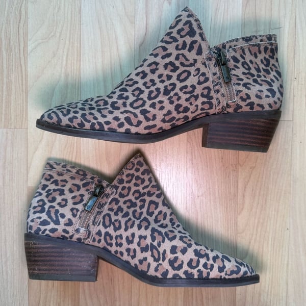 Lucky Brand Fhuna Leopard Cheetah Animal Print Zip Suede Ankle Booties Sz 7