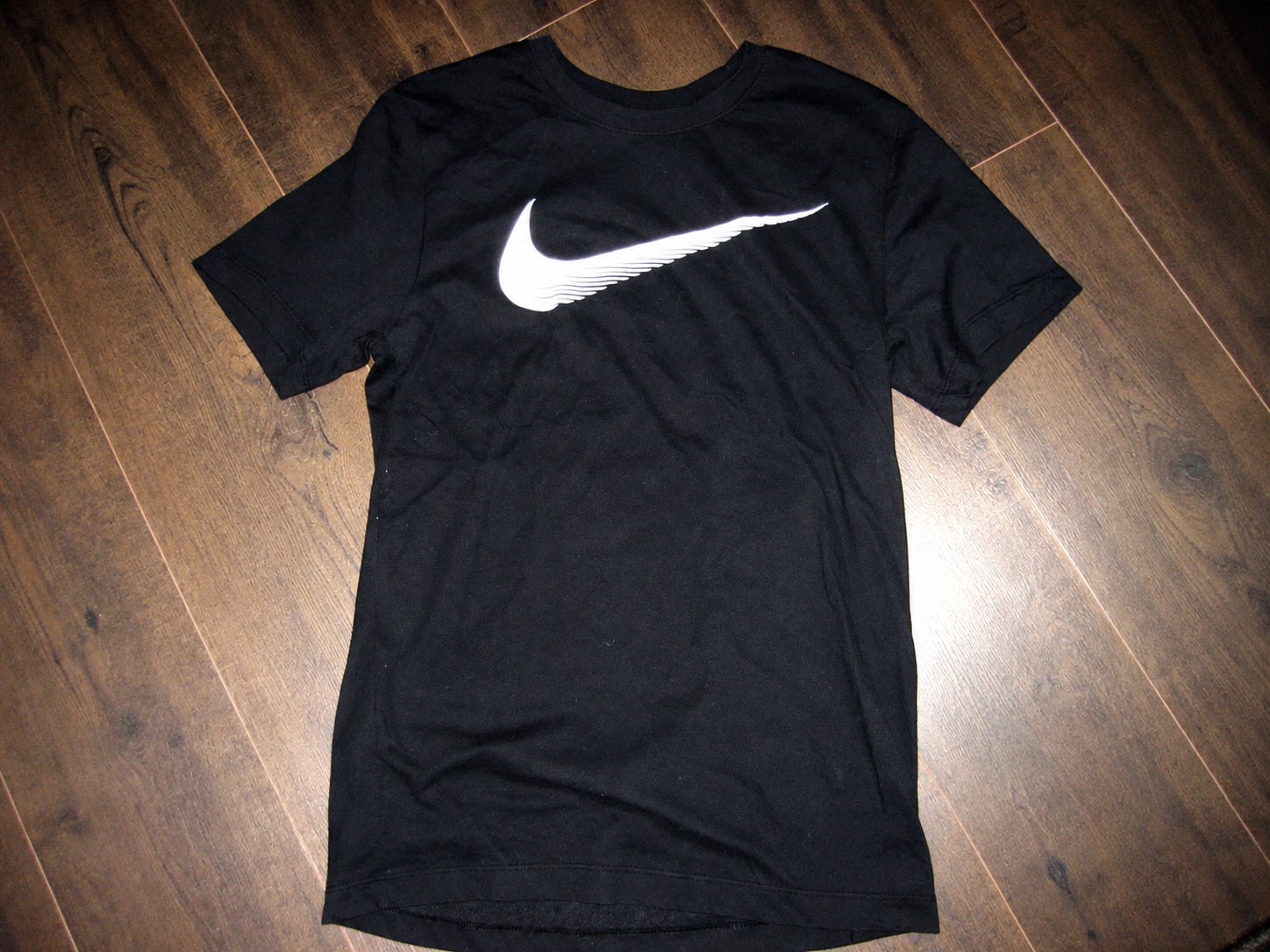 Dri-FIT The Nike Tee Short Sleeve Black T-Shirt with Striped Swoosh Logo Size S 3