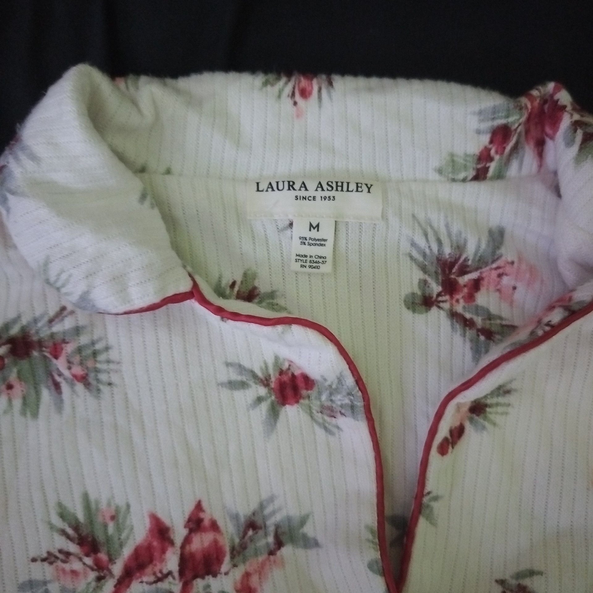 Laura Ashley Long Sleeve Pajama Set White Floral Cardinal Print Medium 2
