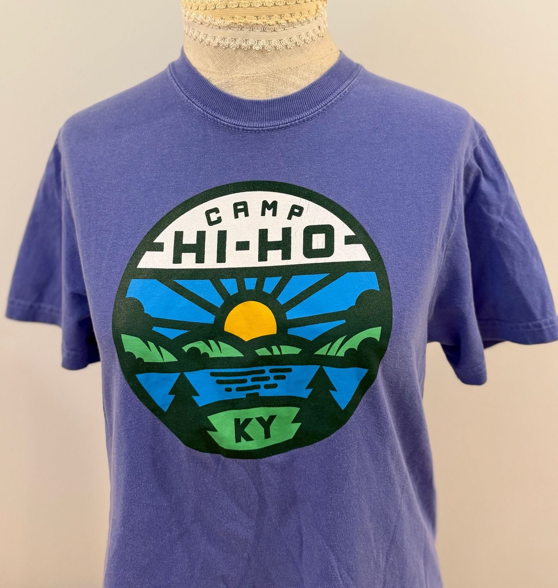 Gen Z Blokette Comfort Colors Camp Hi-Ho KY Graphic T-Shirt Blue Size S 2