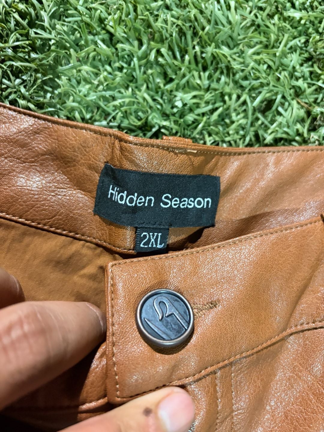 Hidden Season Brown Faux Leather Bermuda Shorts Size 2XL 5