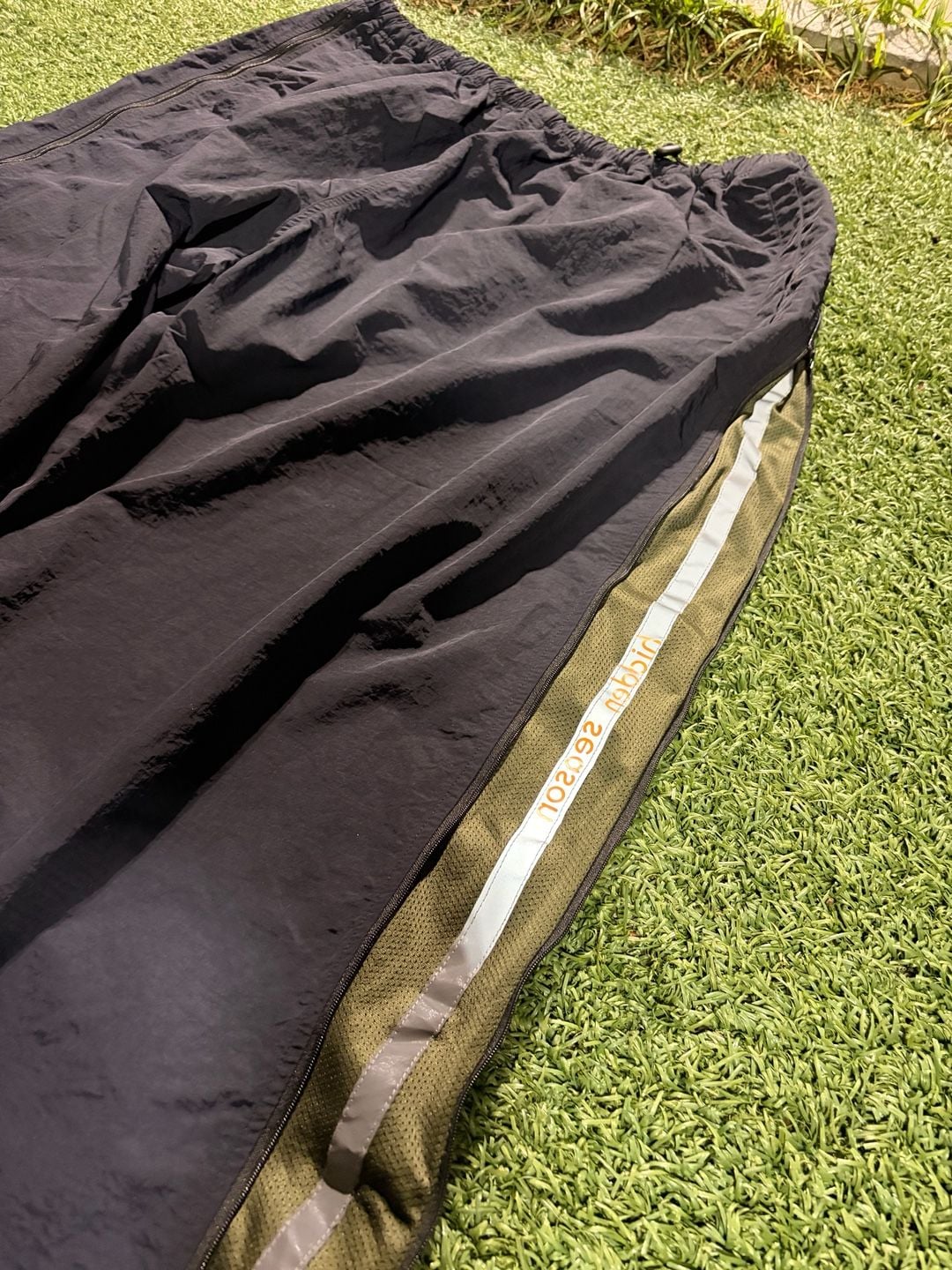 Hidden Sea Black Nylon Track Pants Size 2XL With Side Zippers 4