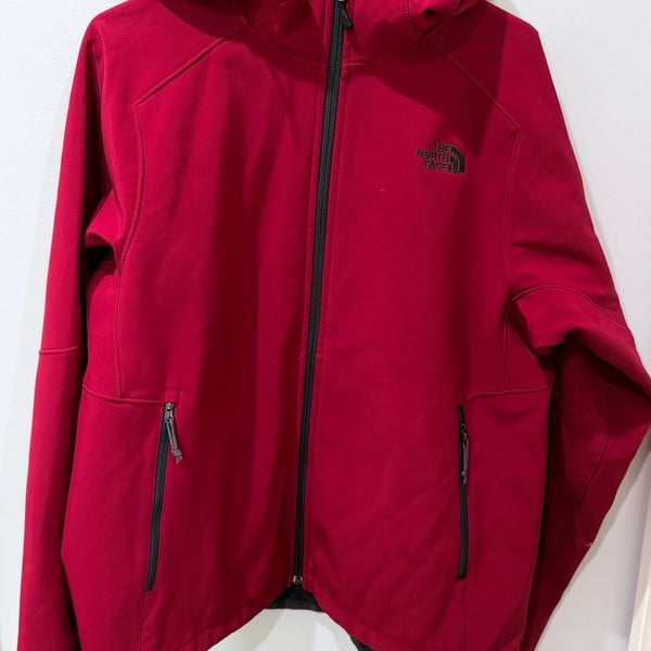Men’s The North Face Jacket: Apex Bionic Hooded Softshell Jacket - Large