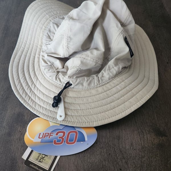 Columbia Sportswear UPF 30+ Booney Sun Hat Fossil One Size New with Tags