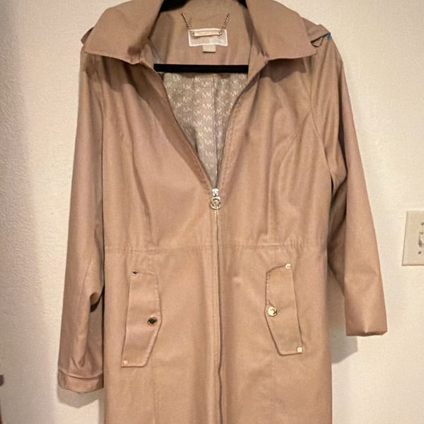 Michael Kors Women's Packable Hooded Trench Rain Jacket Tan Khaki