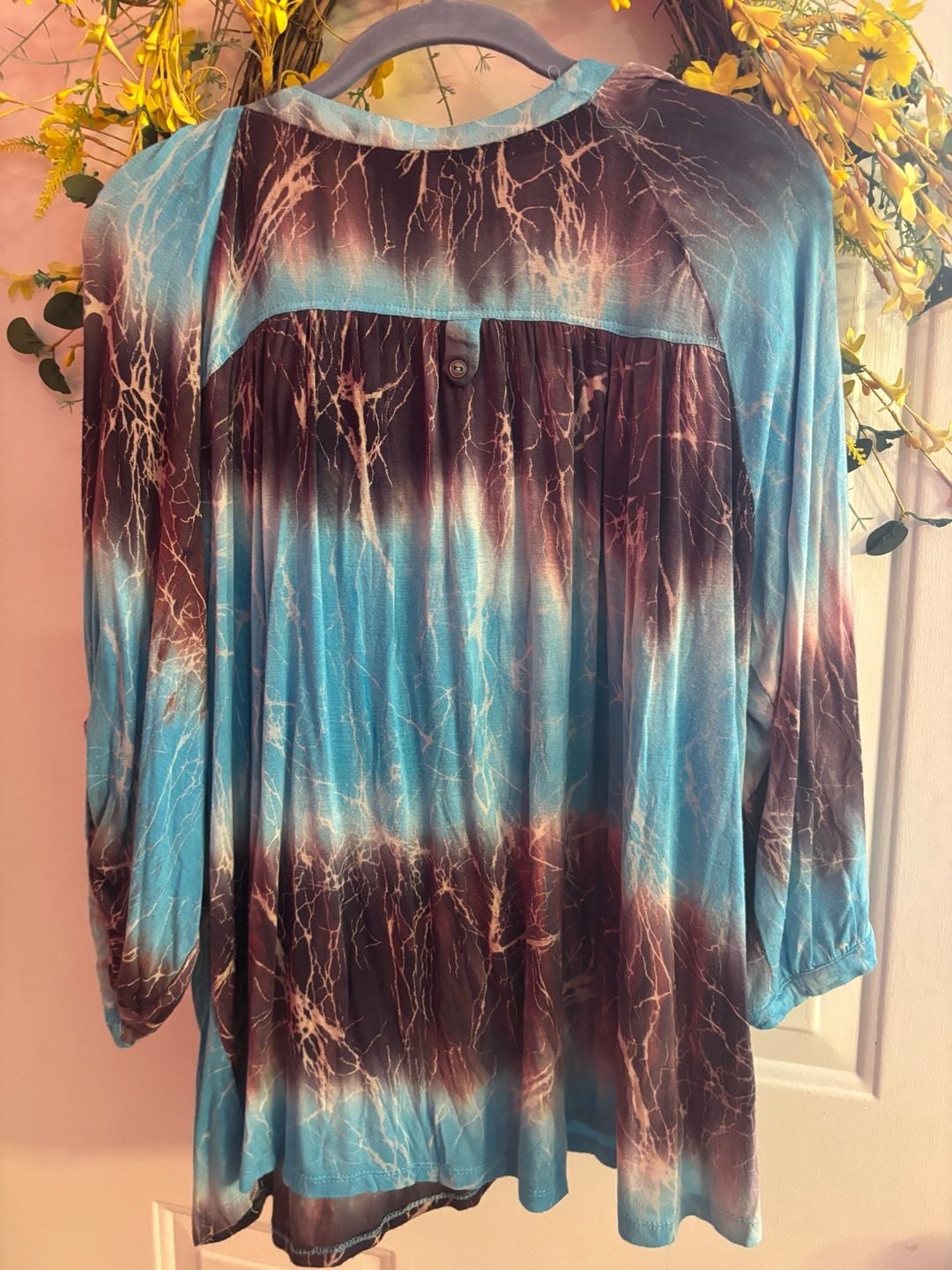 OSO Casuals Blue Marble Tie Dye V-Neck 3/4 Sleeve Top 3