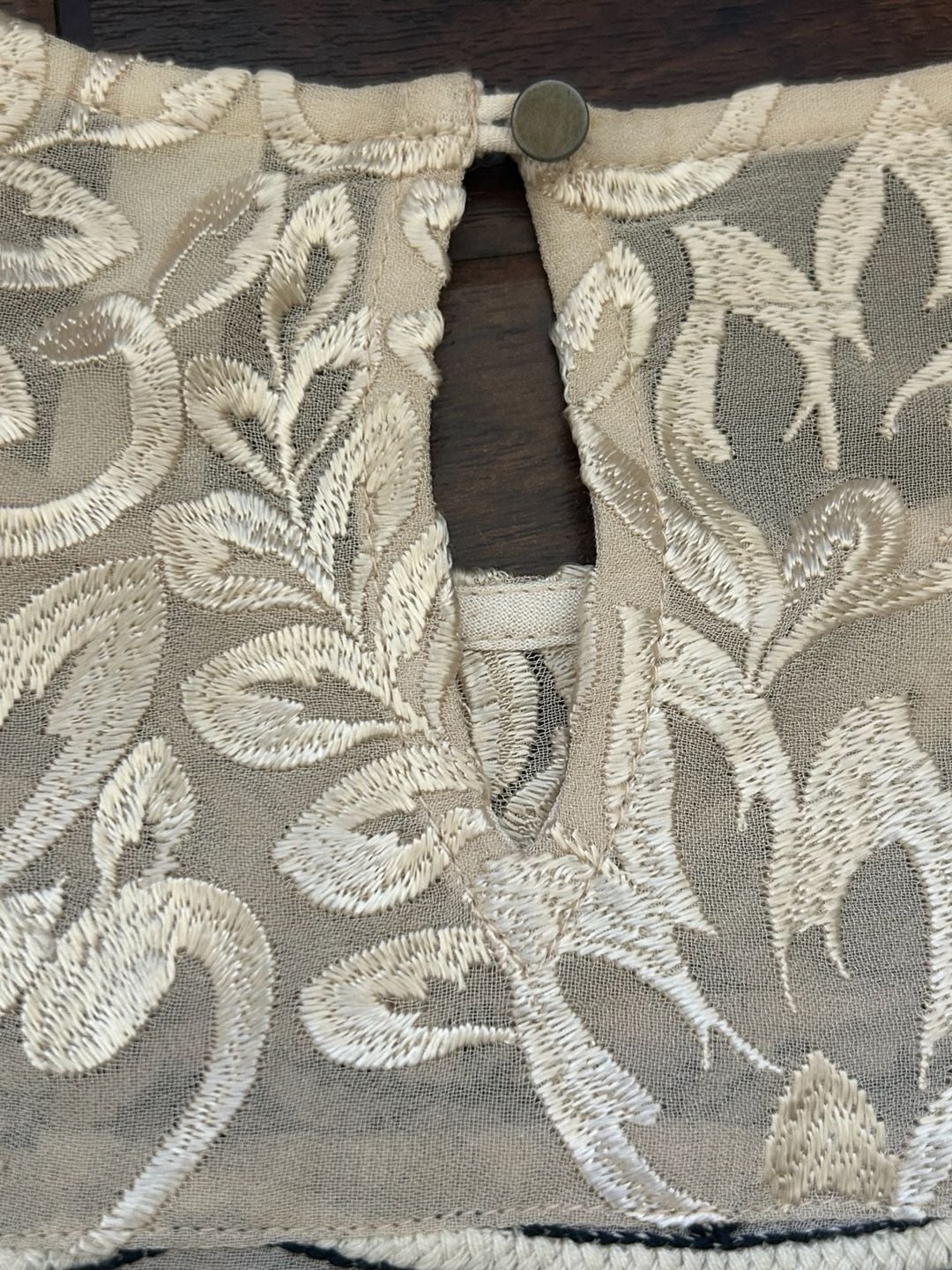 Anthropologie Meadow Rue Frieze Embroidered Beaded Short Sleeve Blouse NWOT  14