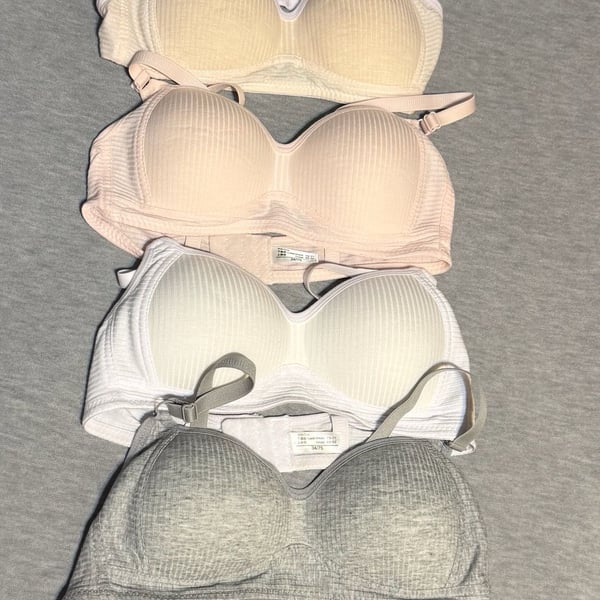New.  Ribbed Wireless Push-Up Bra Set Assorted Colors Size 34/75